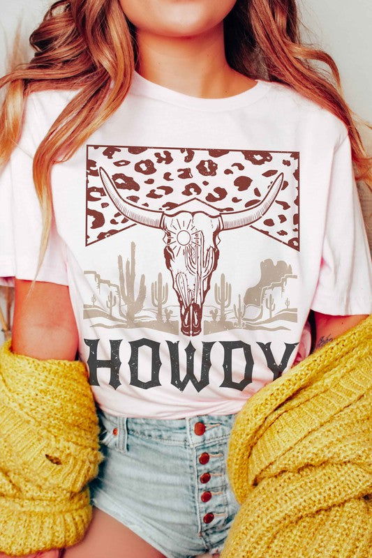 DESERT LONGHORN HOWDY GRAPHIC TEE - Hassle Free Cart