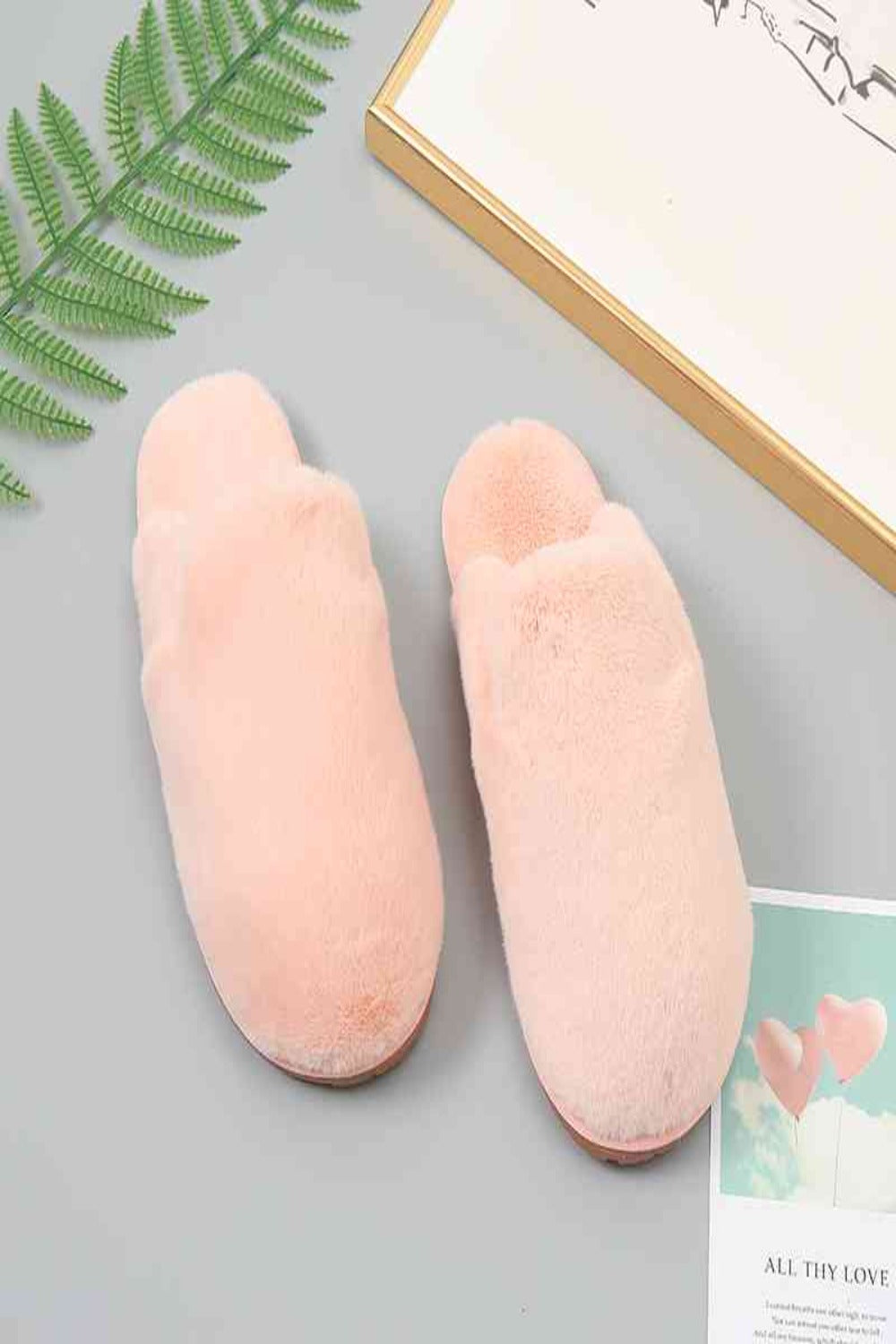 Faux Fur Slippers | Hassle Free Cart