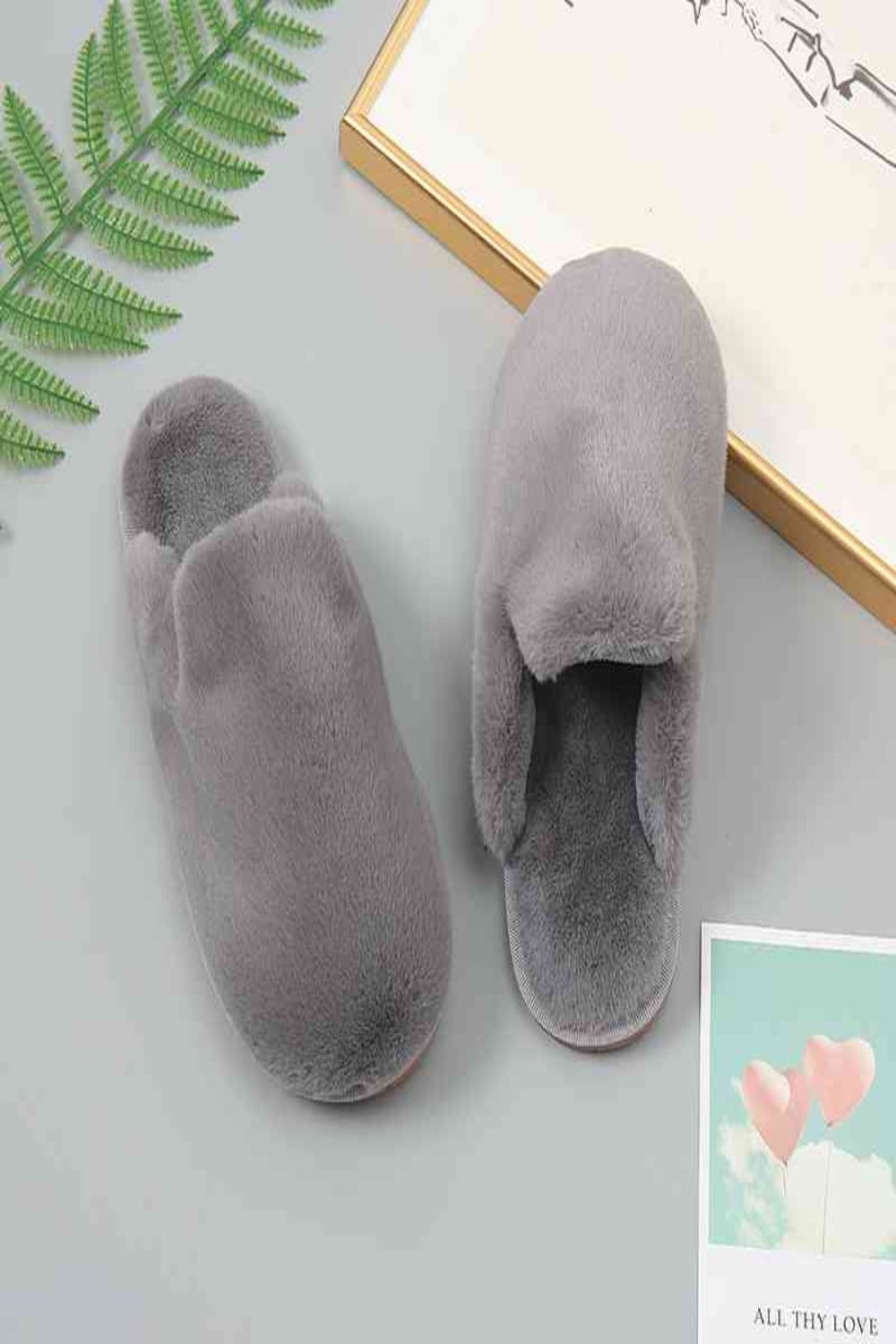 Faux Fur Slippers | Hassle Free Cart