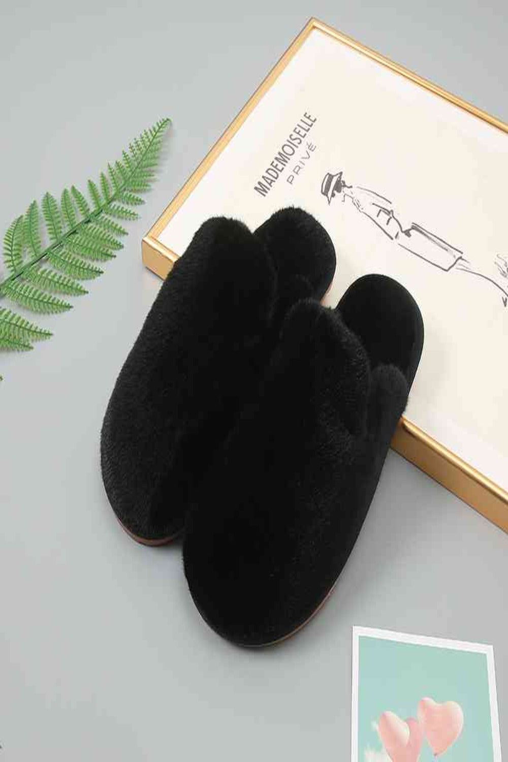 Faux Fur Slippers | Hassle Free Cart